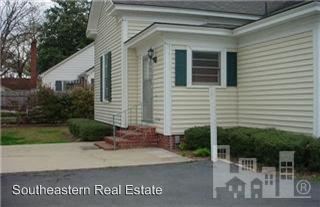 Building Photo - 806 W Roseboro St