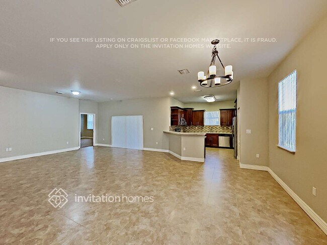 Foto del edificio - 550 NE 15th Ct