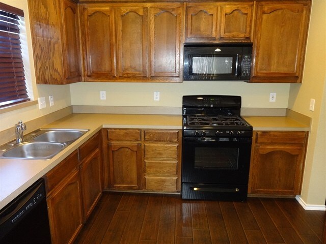 Foto del edificio - 6001 Melanie Dr