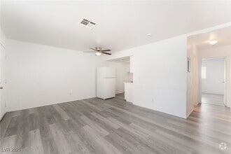 Building Photo - 4721 Cessna Ave