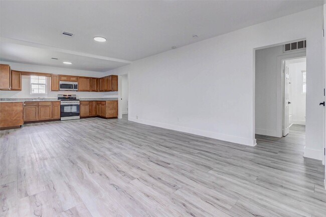 Foto del edificio - 8505 Denby St