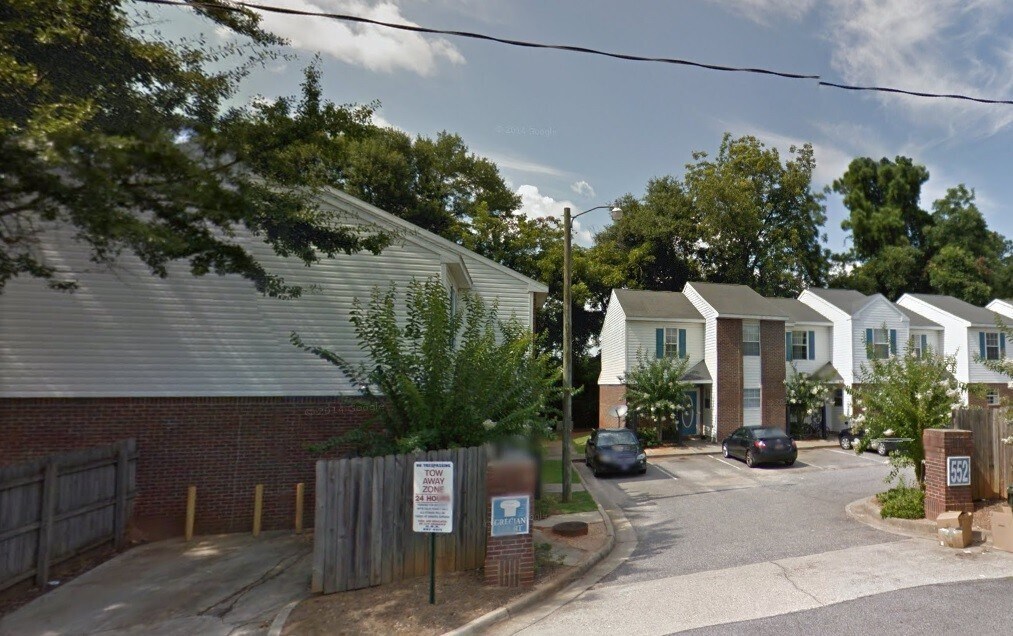 Primary Photo - 552 Oak Meadow Ln