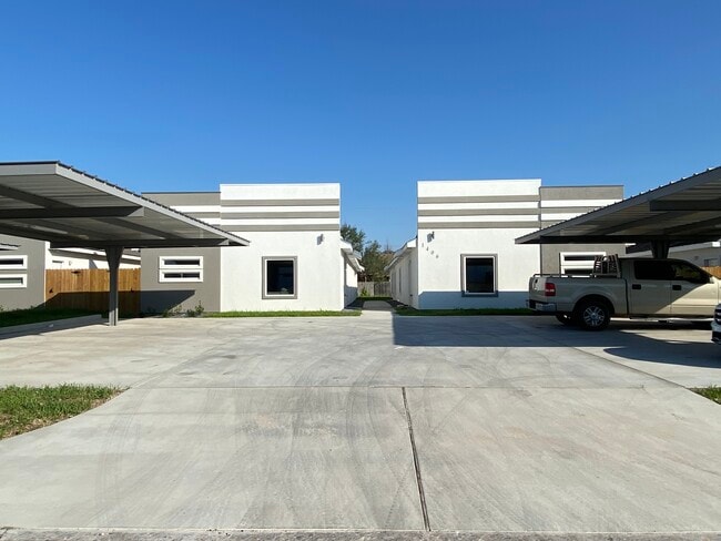 Foto del edificio - 1406 W Heritage Dr