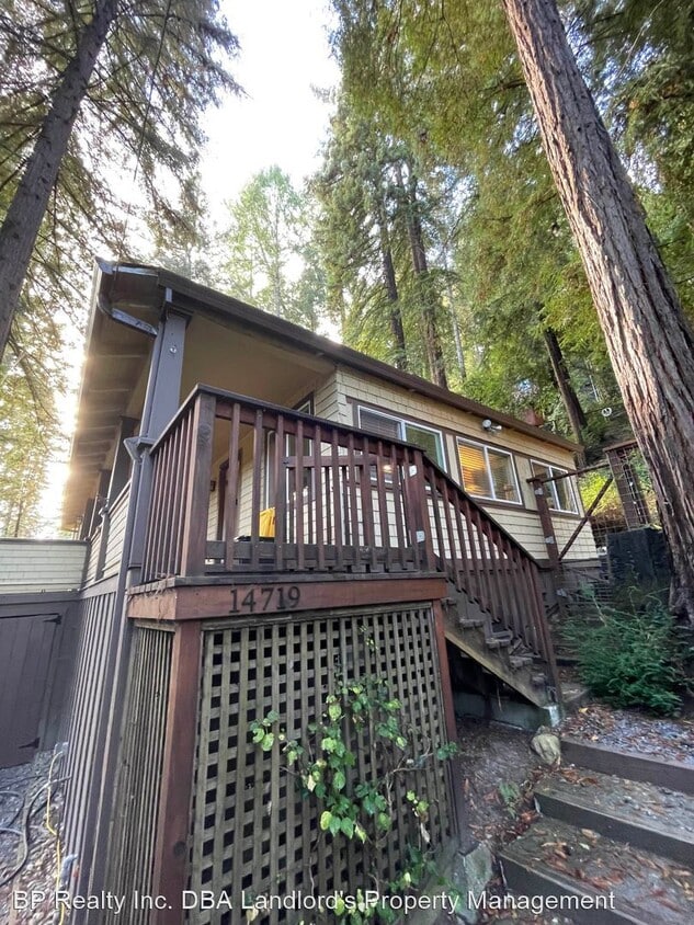 14719 Eagle Nest Ln, Guerneville, CA 95446 House Rental in