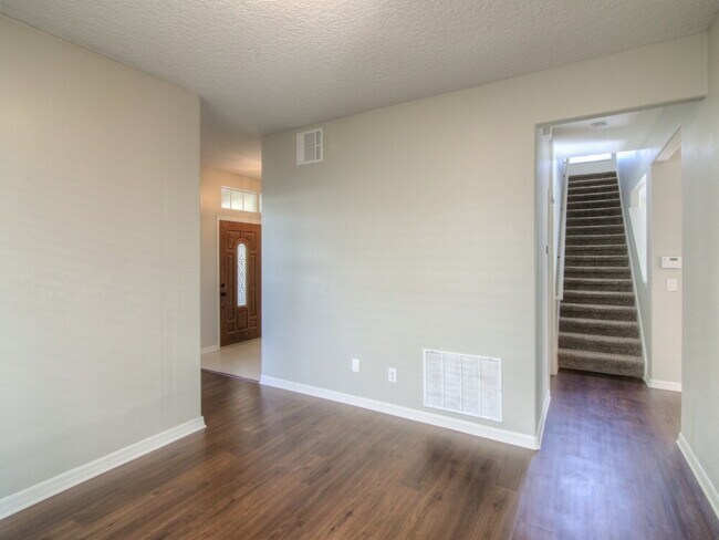Building Photo - 3813 Pyrite Dr