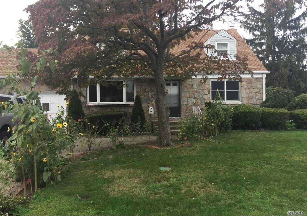 Primary Photo - 69 Wickey Ave