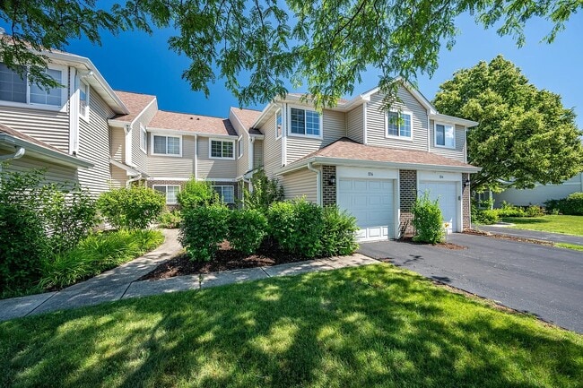 Building Photo - 1136 Cambria Ln S