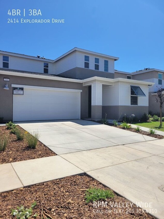 Primary Photo - Large 4 bedroom 3 bath COMING SOON! REDUCE...