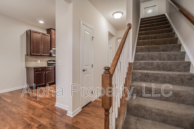 Foto del edificio - 23 Fairchild Way