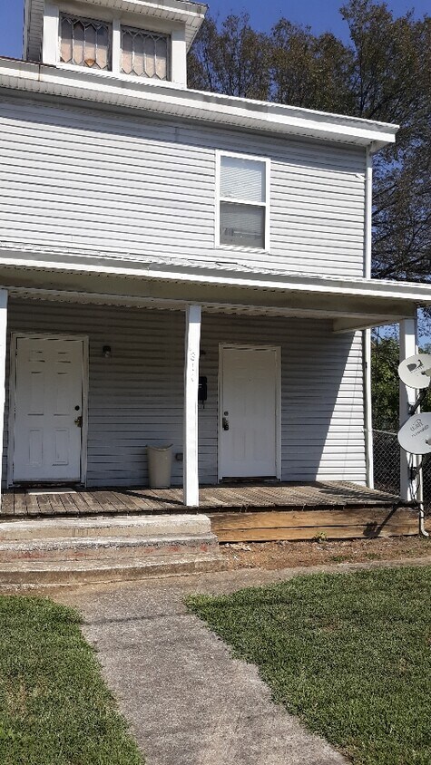 Primary Photo - 1811 Melrose Ave NW