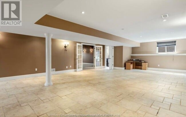 Building Photo - 1402 Traditional Trail