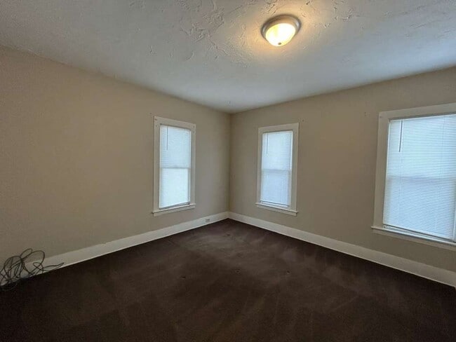 Building Photo - 349-351 Courtland St, Painesville, OH 44077