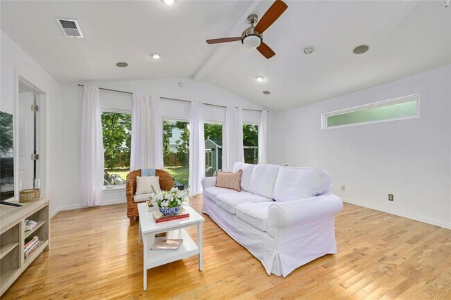 Foto del edificio - 406 W 55th St
