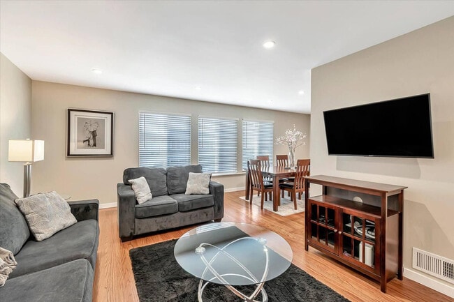 Foto del edificio - 501 Atlanta St