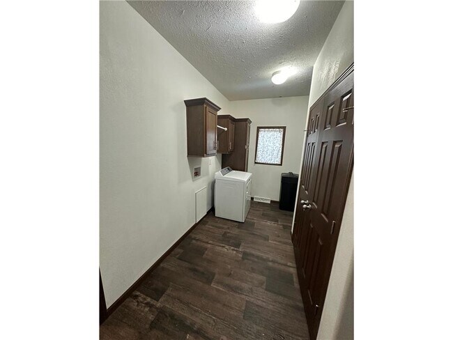 Foto del edificio - 2519 Arrowwood Rd