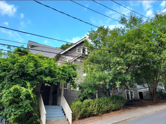 Building Photo - 208 Williams St