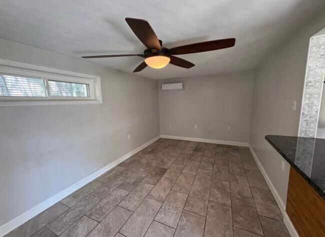 Foto del edificio - 122 Linden St