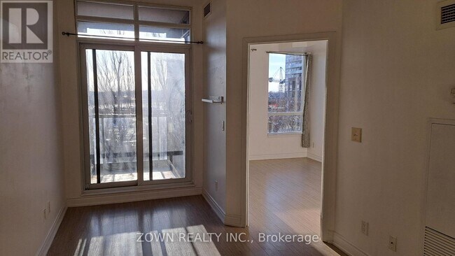 Building Photo - 388 Prince of Wales Dr