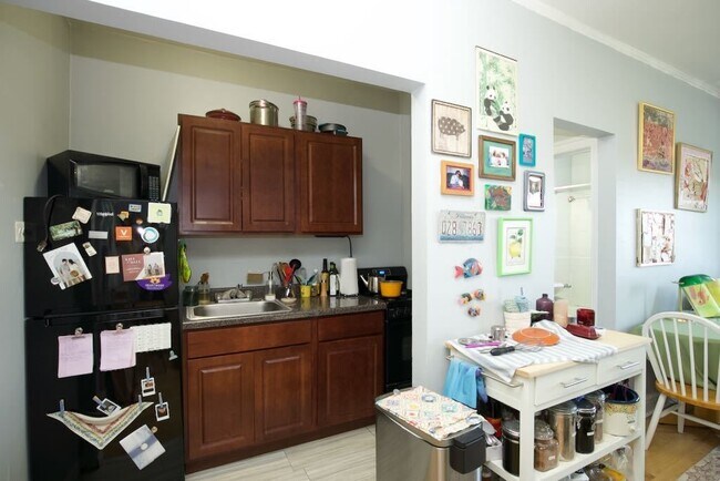 Foto del edificio - 6930 N Greenview Ave