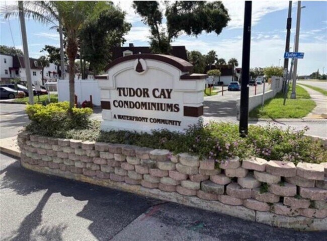 Foto del edificio - 9125 Tudor Dr