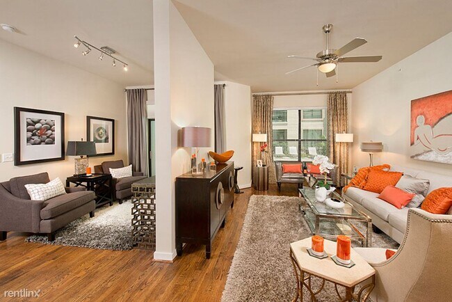 Foto del edificio - 1 br, 1 bath Apartment - 2817 W Dallas St 755