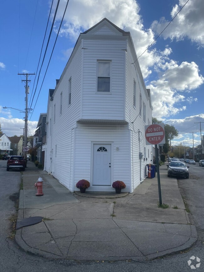 Building Photo - 1884 E 120th St