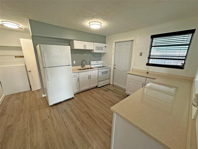 Foto del edificio - 522 NW 11th Ave