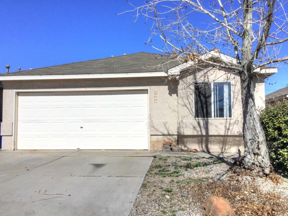 8739-via-del-via-albuquerque-nm-87121-apartments