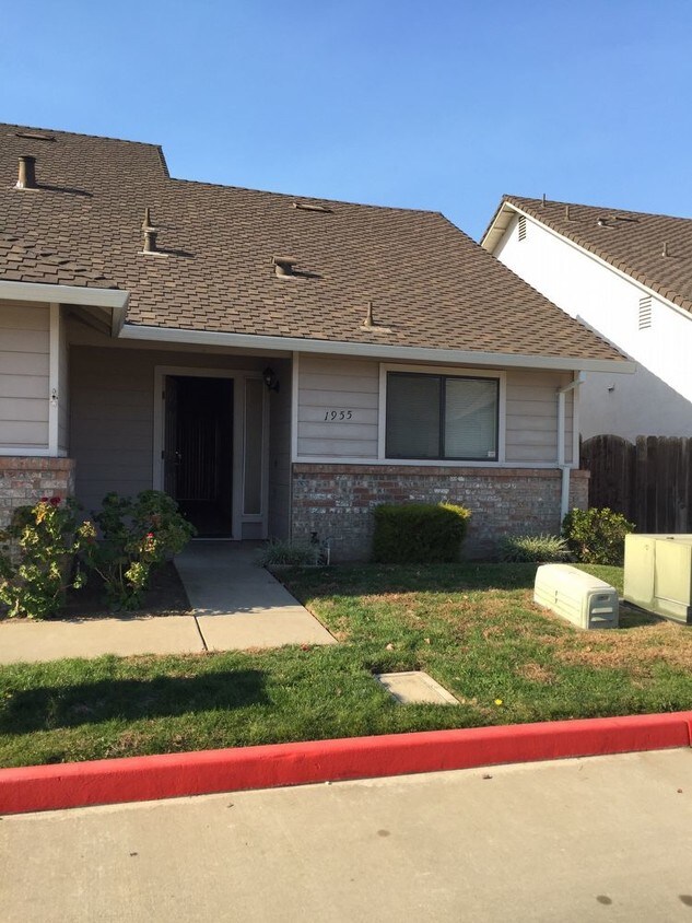 1955 E Century Pl, Lodi, CA 95240 House Rental in Lodi, CA