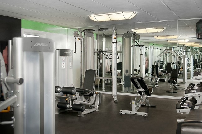 Gimnasio - Whitney Apartments