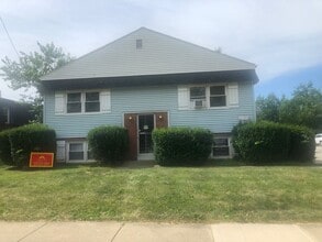 Building Photo - 1215 Wall St