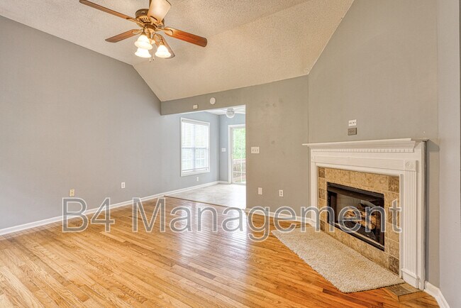 Building Photo - 208 Cotton Creek Dr