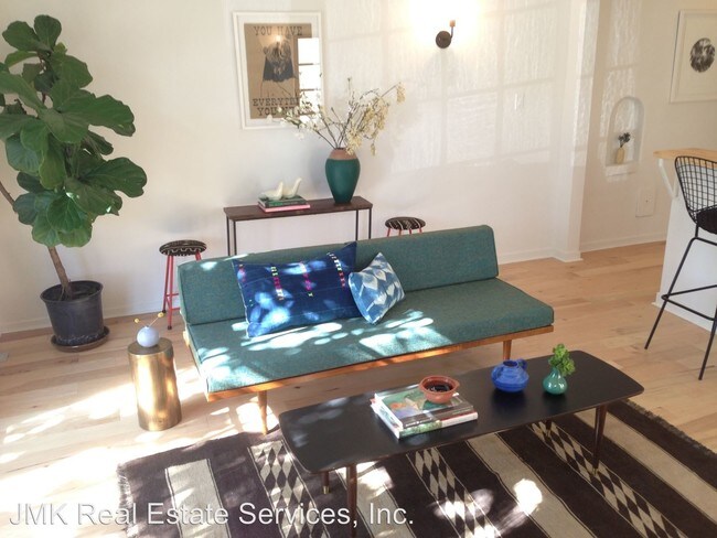 Foto del edificio - 418-418 N Curson Ave