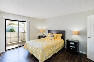 Building Photo - 4600 W Pioneer Dr