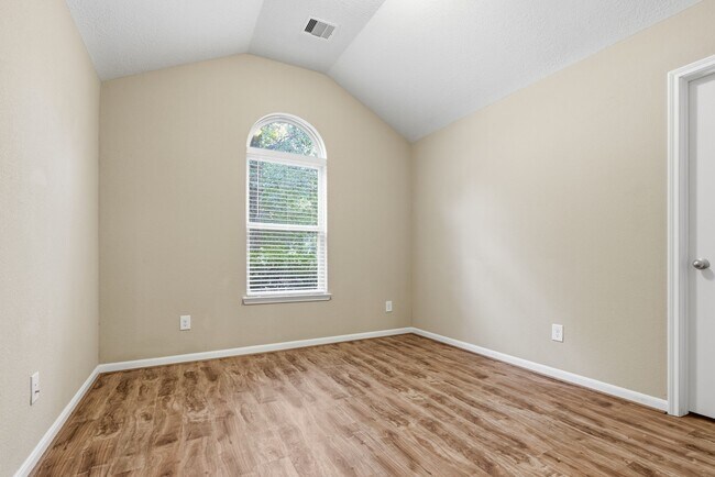 Building Photo - 1810 Nantz Ln