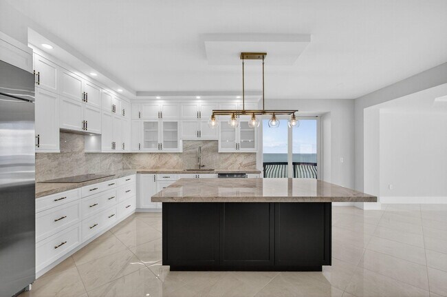 Foto del edificio - 5150 N Ocean Dr