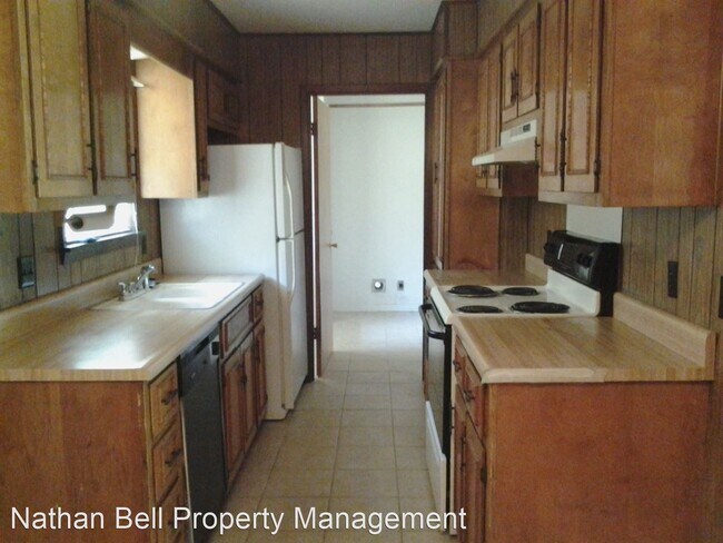 Building Photo - 2 br, 1 bath House - 743 NE 12th