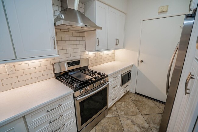 Building Photo - COMING SOON! Double Master Bedroom Home in the Cheyenne Community of Valencia!