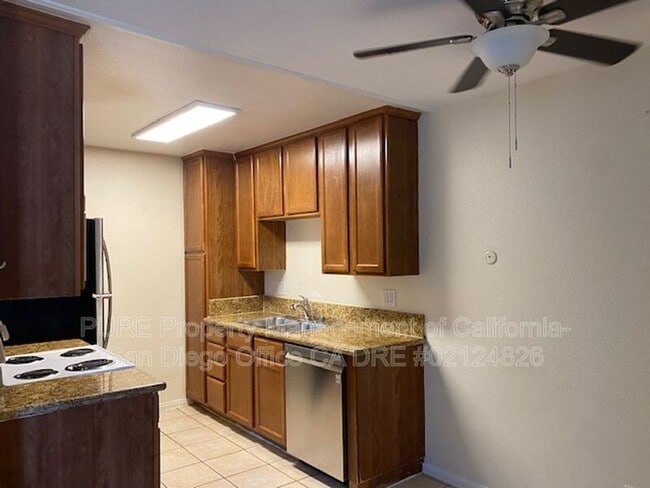 Foto del edificio - 1240 N Broadway