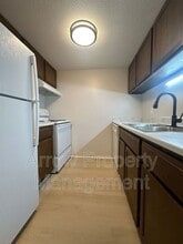Building Photo - 3619 N 60th St