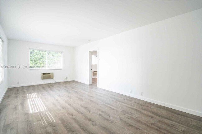 Foto del edificio - 1750 S Treasure Dr