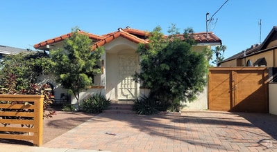 Building Photo - 2916 S Kerckhoff Ave