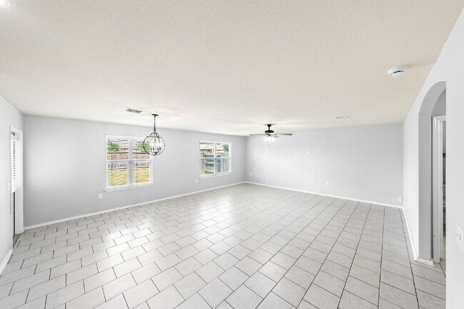 Foto del edificio - Welcome to The Bowen Floor Plan - 2 WEEKS ...