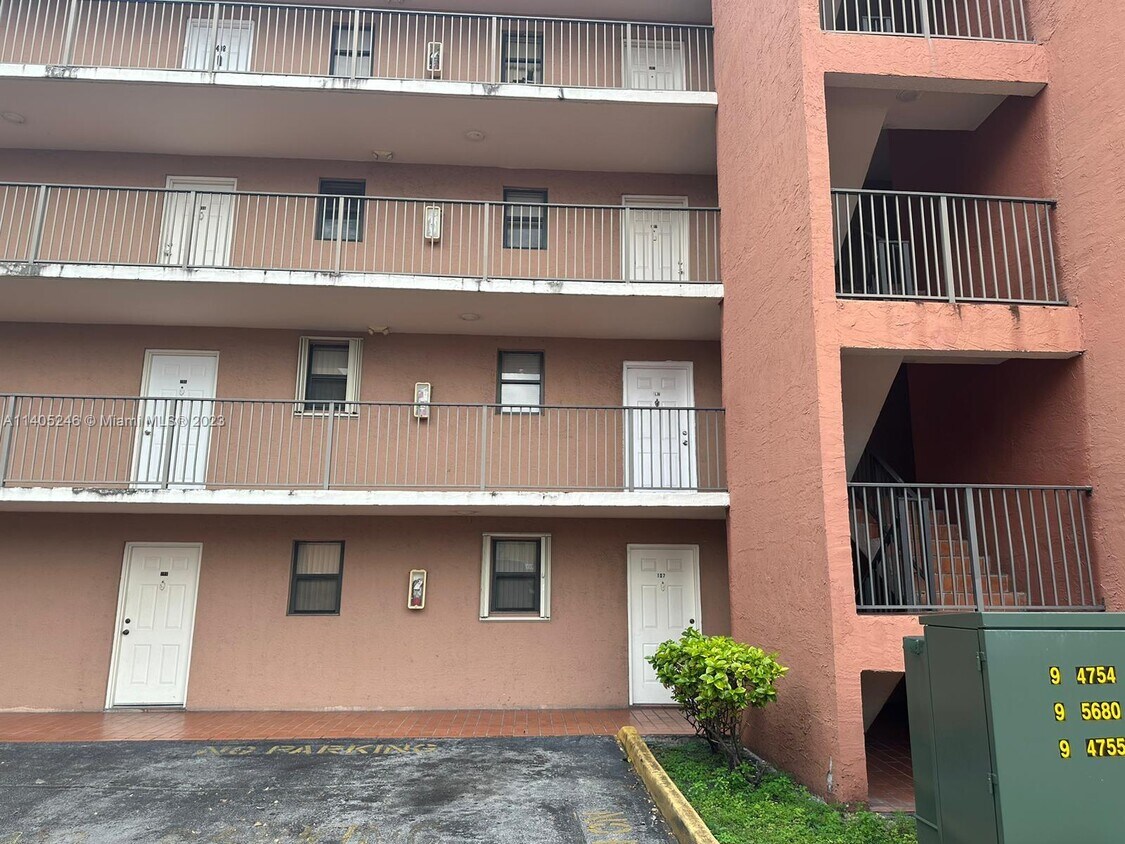 5825 W 25th Ct Unit 207, Hialeah, FL 33016 Condo for Rent in Hialeah, FL