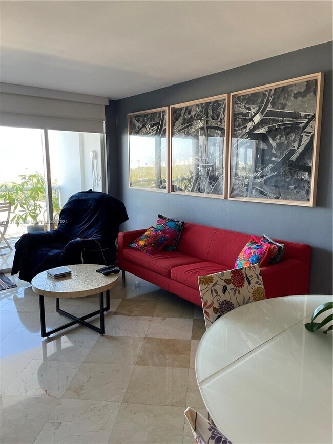 Foto del edificio - 1800 Sunset Harbour Dr