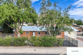 Building Photo - 726 N Valley View Dr