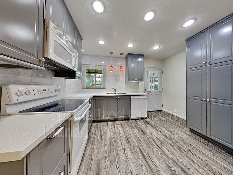 6104 Yates Rd, Lakeland, FL 33811 House Rental in Lakeland, FL