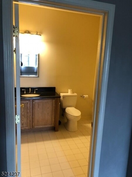 Building Photo - 420 Cambridge Dr