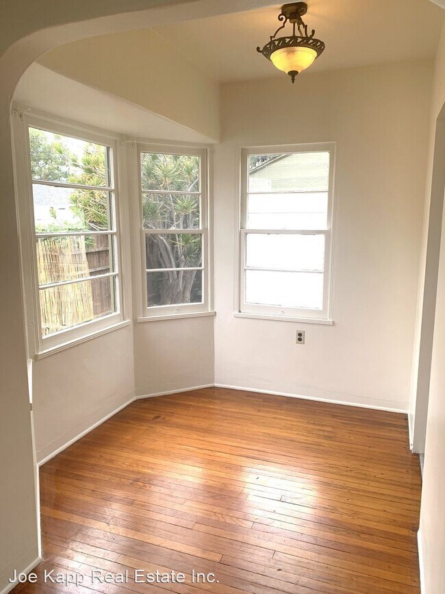 Foto del edificio - 2 br, 1 bath House - 75 N. Santa Rosa Street