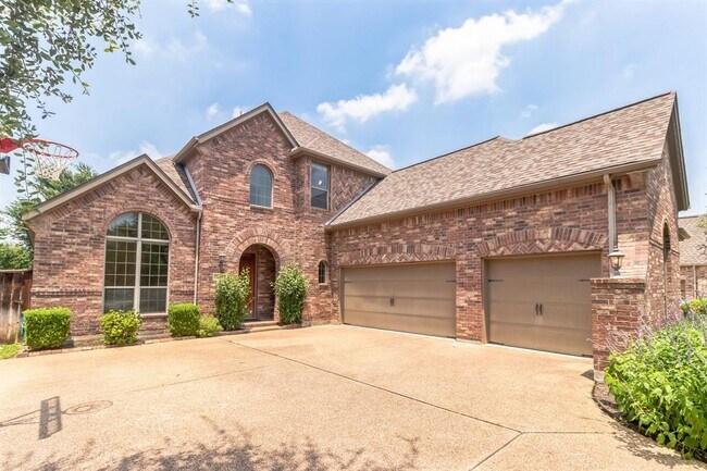 Building Photo - 208 Angus Dr